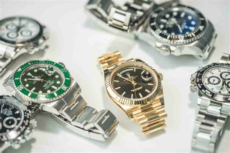 come distinguere un rolex falso da uno vero|Rolex, ecco la guida definitiva per evitare i falsi .